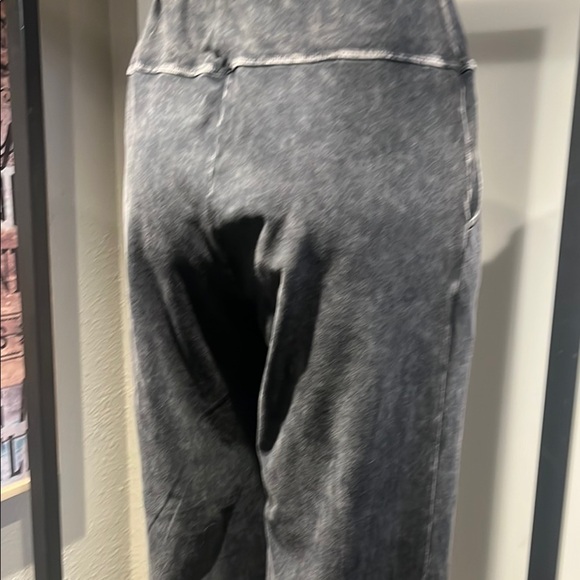 Gray Wide Leg Pants with Elastic Waistband - Picture 7 of 10